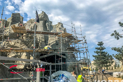 徐州萬達廣場人工TCP塑石假山景觀工程順利開工